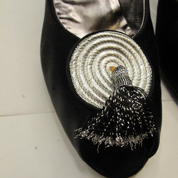 Geoffrey Beene black satin peep-toe heel with silver details 8.5N - Picture 2 of 8